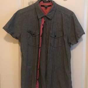 Short sleeve button up